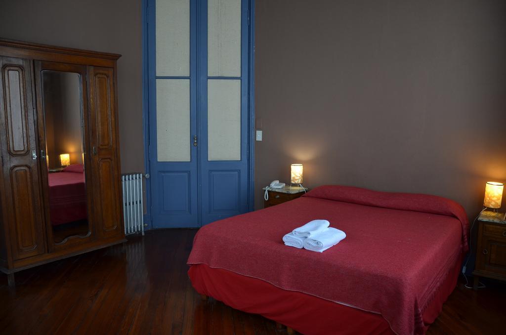 Ritz Hotel & Hostel Ba Buenos Aires Extérieur photo