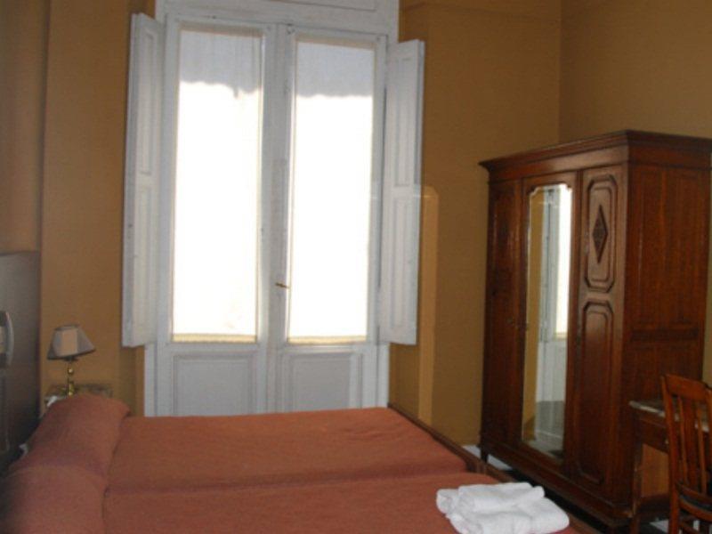 Ritz Hotel & Hostel Ba Buenos Aires Extérieur photo